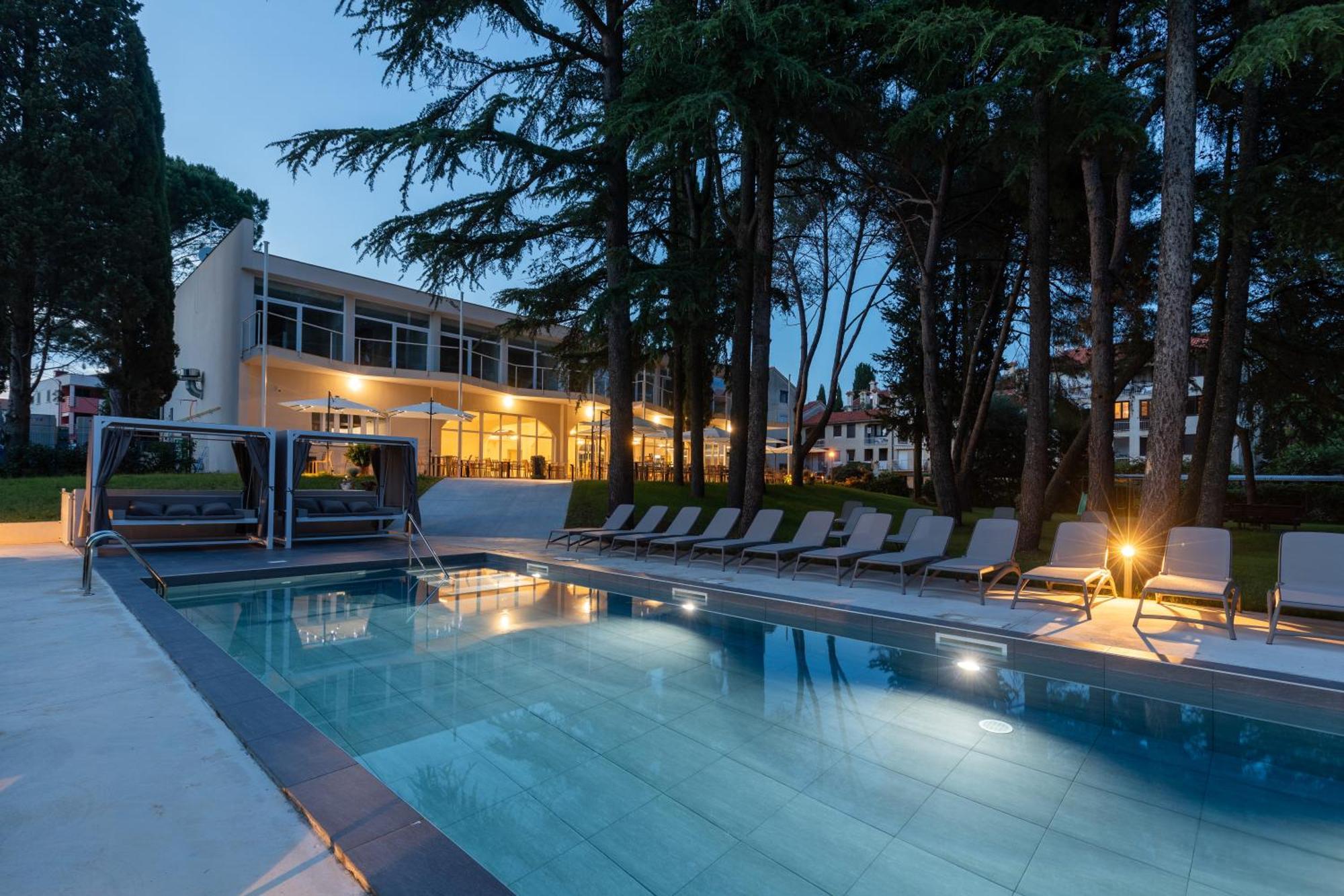 Hotel Emaus Novigrad Istria Exterior foto